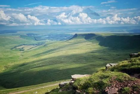 United Kingdom: Radnor Hills - (Versão em inglês)